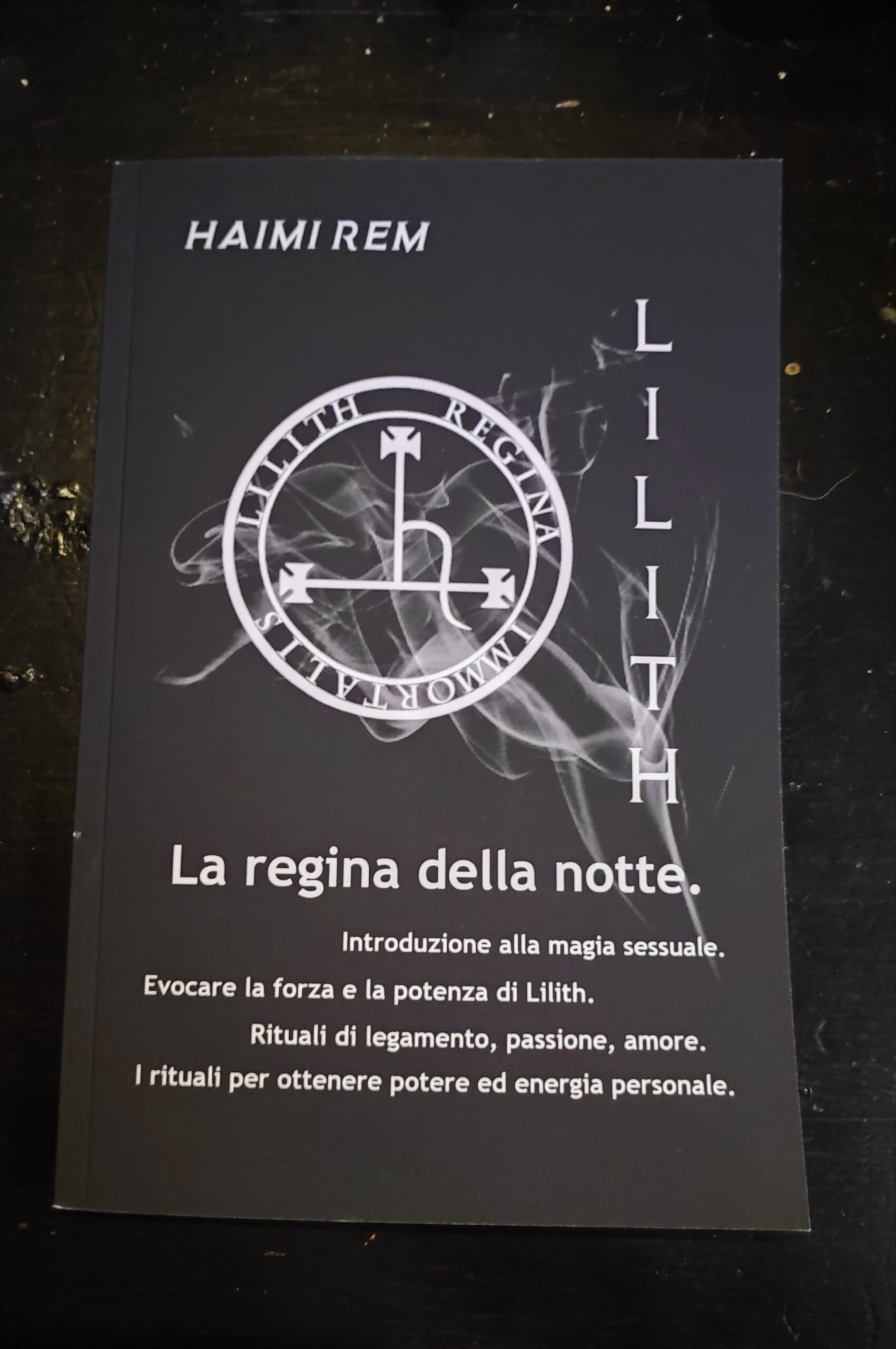 Manuale di Magia bianca: le potenti formule contro malocchio, fattura ed  energie negative. Riti personali per ottenere serenità, positività e  fortuna.