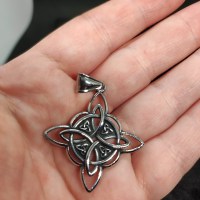 Ciondolo Nodo della Strega