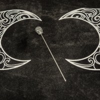 spillo con teschio grande