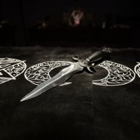 Athame Wicca con lama ondulata